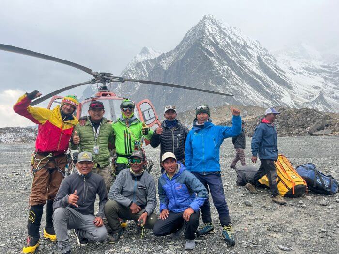 Das Rettungsteam im Annapurna Base Camp. Foto: Courtesy of Chhepal Sherpa/Sobit Gauchan