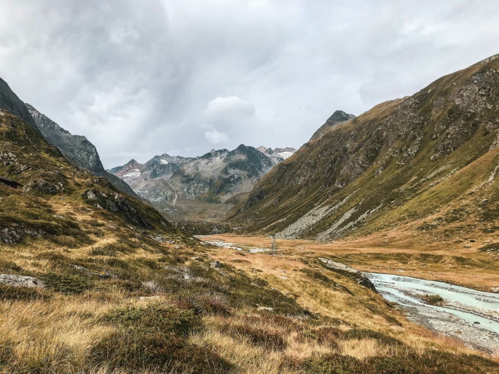 Von der Franz-Senn-Hütte in den Stubaier Alpen sind kaum noch Gletscher zu sehen.