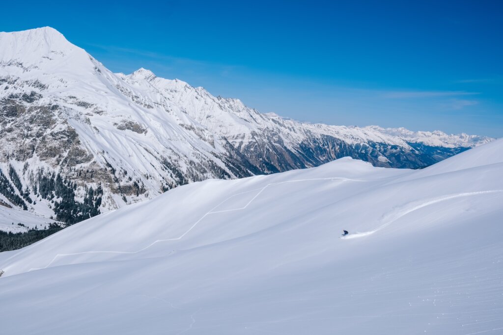 Es muss nicht steil sein: Das schönste Skierlebnis haben Anfänger wie Profis an 25 bis 30 Grad Hängen. Foto: Simon Schöpf 