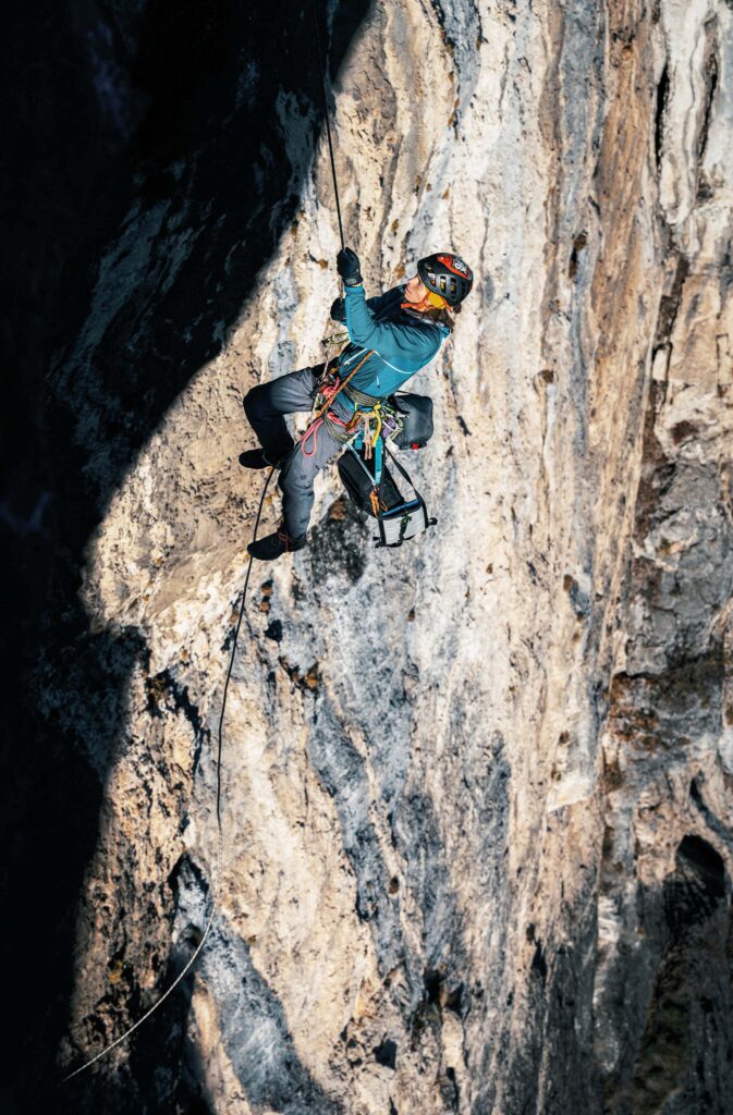 Silvan Metz bei einem luftigen Filmdreh an der Rupe Secca. 