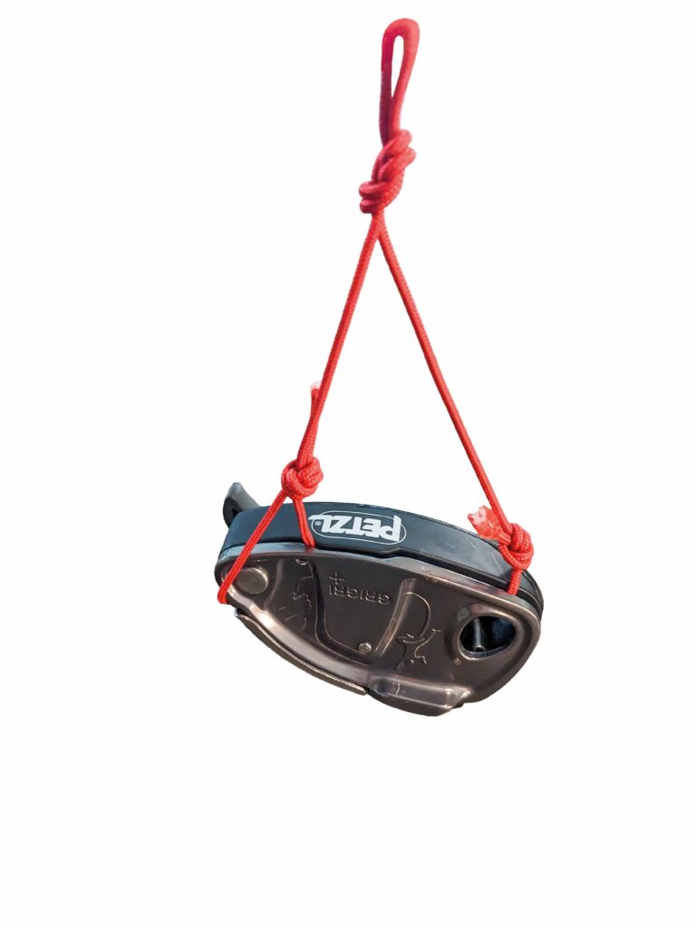 Grigri mit einer Reepschnur für die Positionierung beim LRS